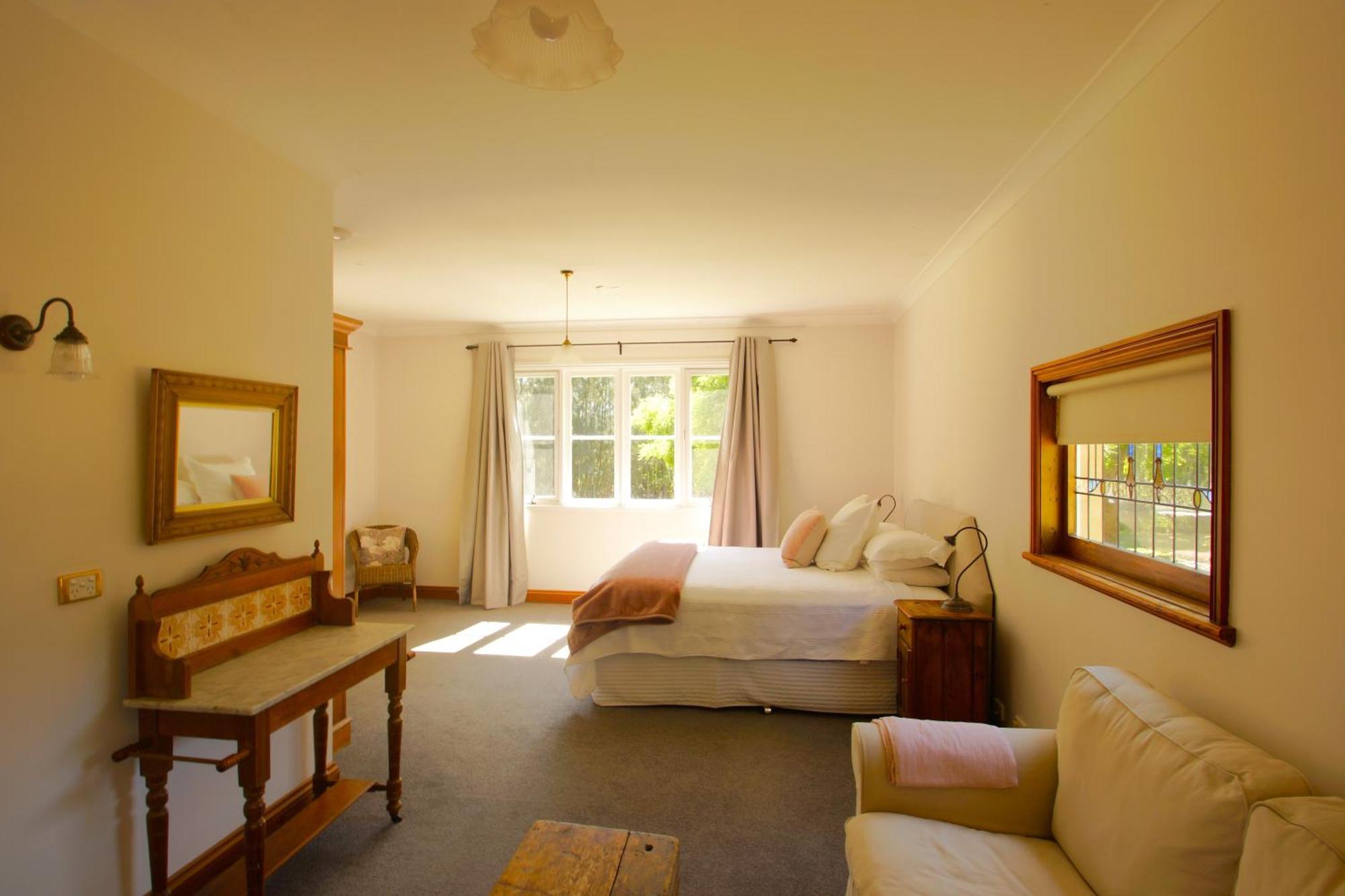 The Carriages Boutique Hotel And Vineyard Pokolbin Exterior photo