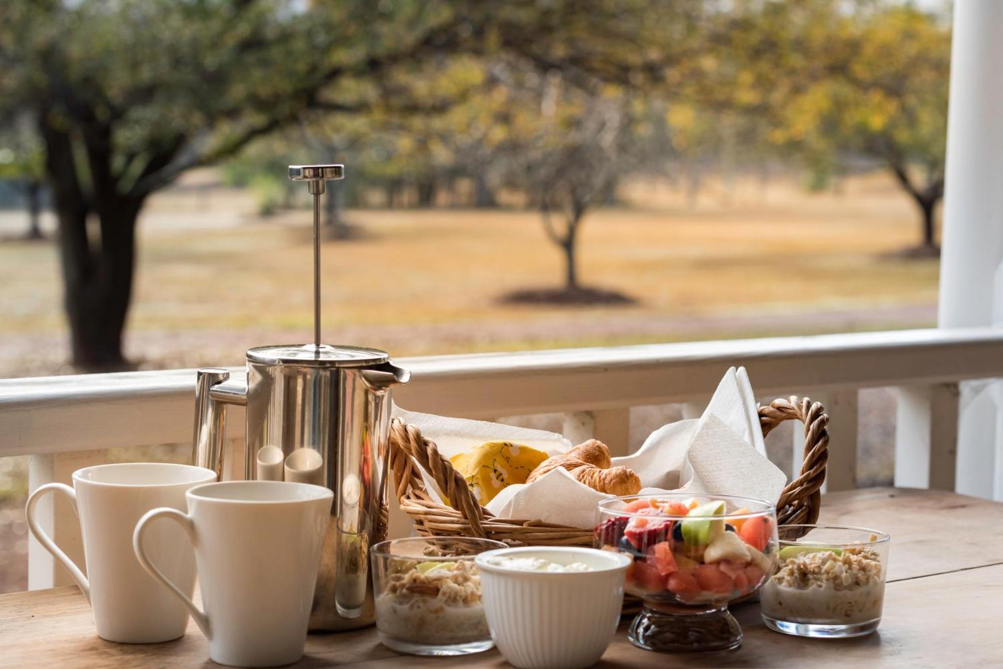 The Carriages Boutique Hotel And Vineyard Pokolbin Exterior photo