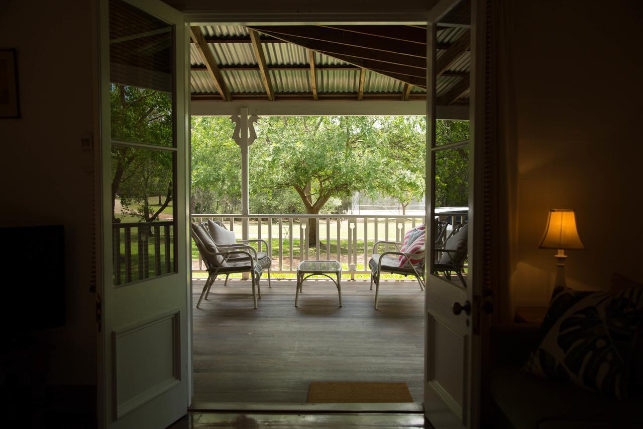 The Carriages Boutique Hotel And Vineyard Pokolbin Exterior photo