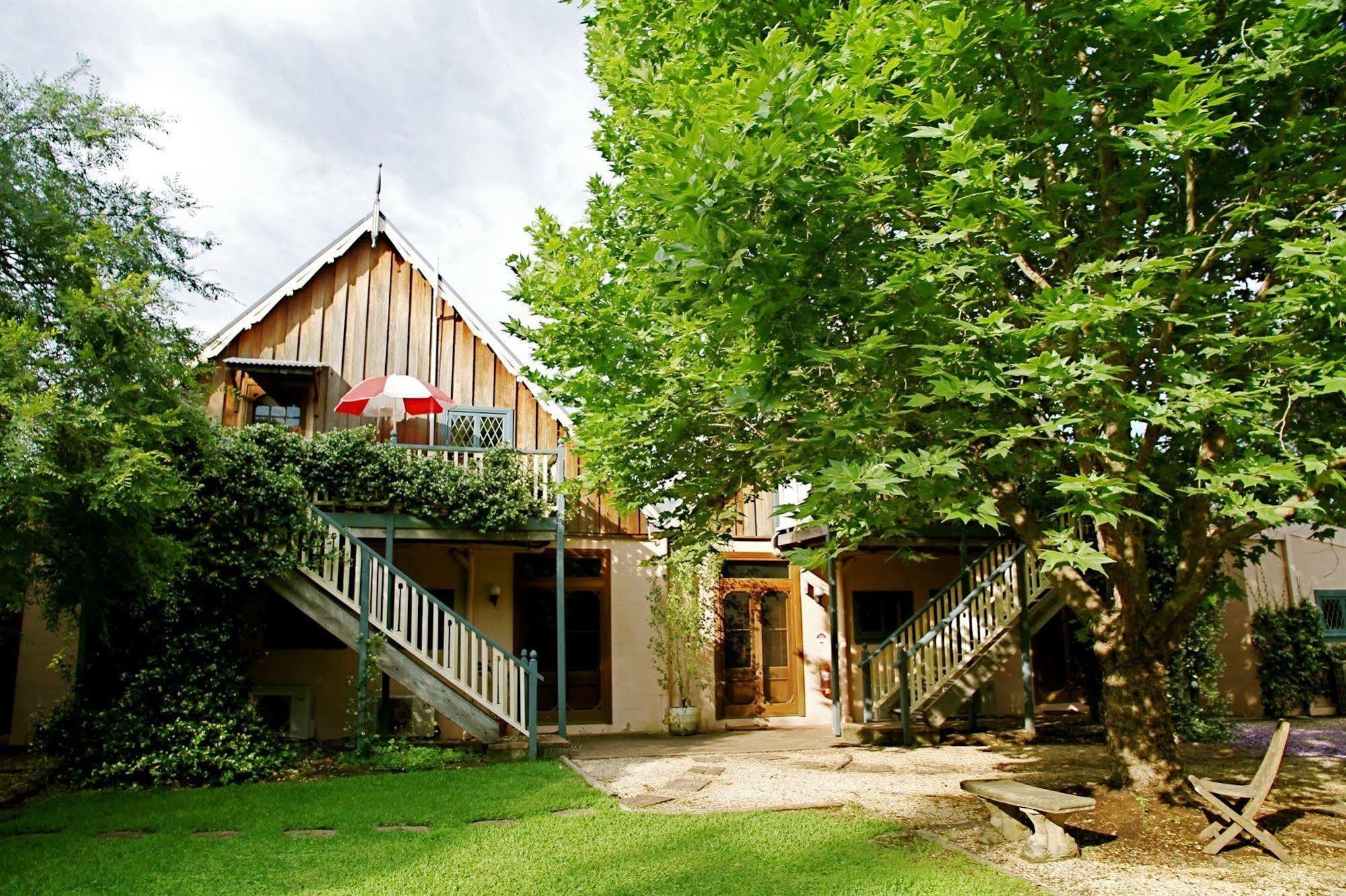 The Carriages Boutique Hotel And Vineyard Pokolbin Exterior photo