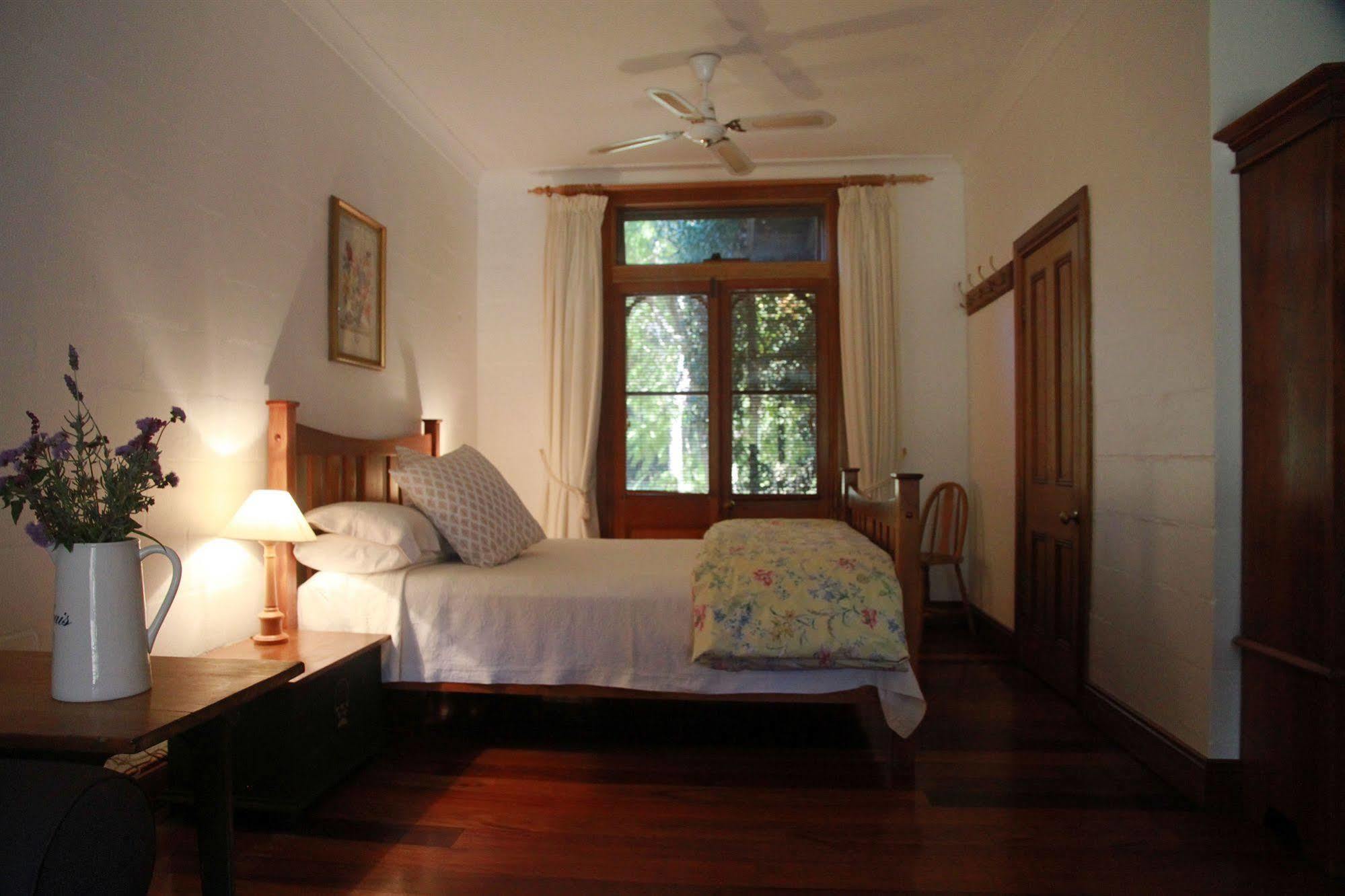 The Carriages Boutique Hotel And Vineyard Pokolbin Exterior photo