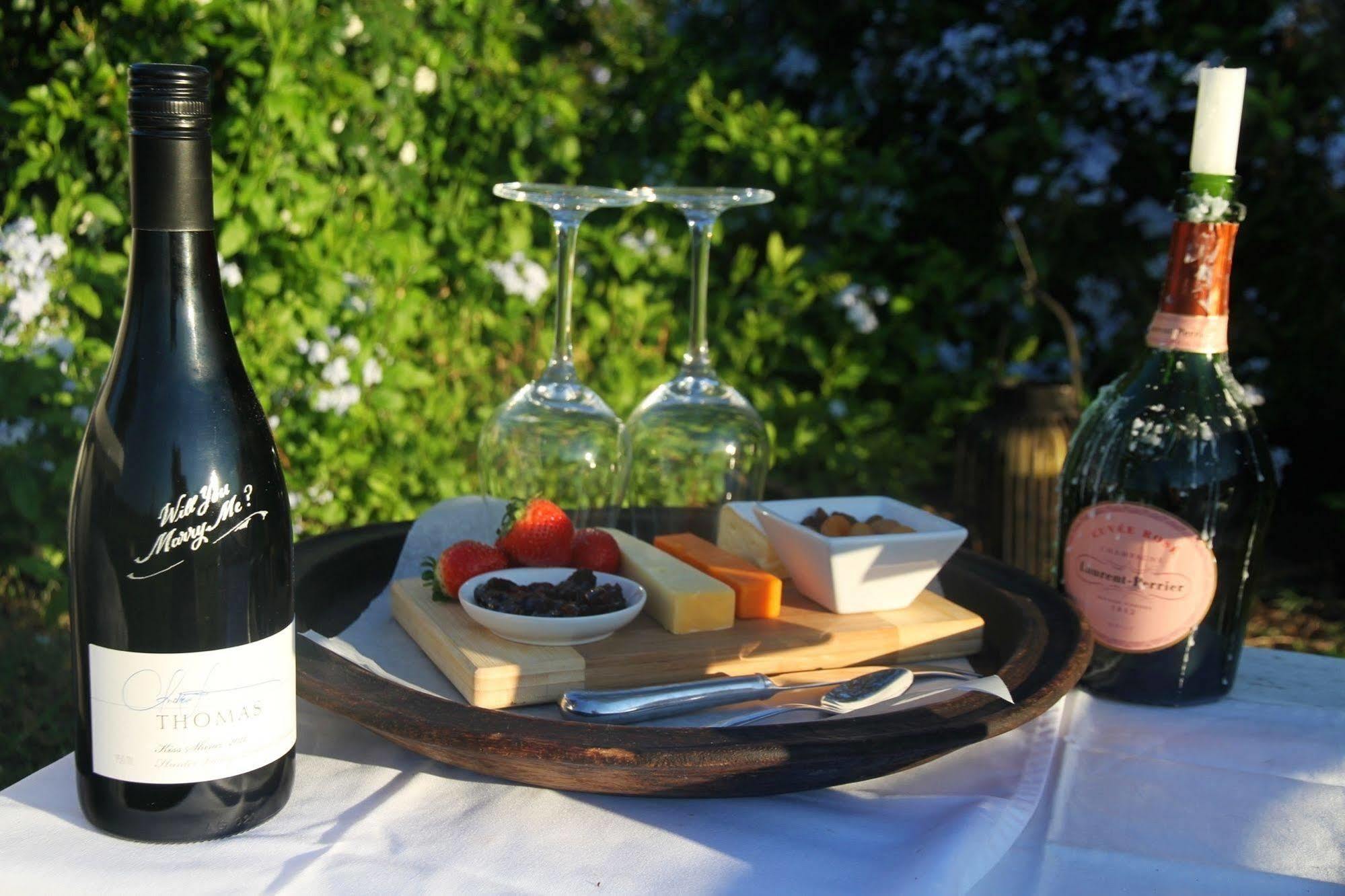 The Carriages Boutique Hotel And Vineyard Pokolbin Exterior photo